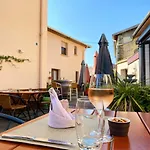 Logis Restaurant Du Cheval Blanc מלון 2*