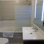 מלון Logis Restaurant Du Cheval Blanc 2*