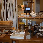 Logis Restaurant Du Cheval Blanc מלון