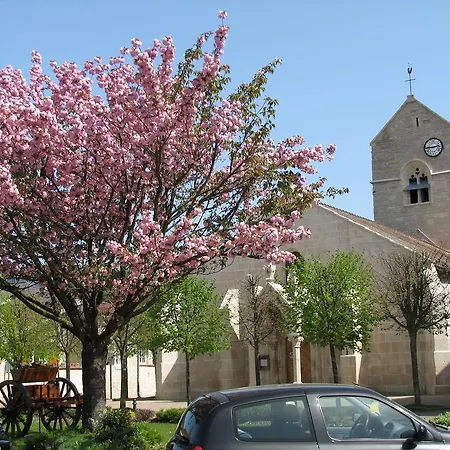 Du Cheval Blanc Logis Hotel Chamouilley
