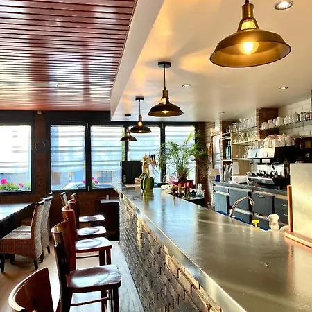Logis Restaurant Du Cheval Blanc Chamouilley