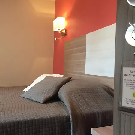 Du Cheval Blanc Logis 2*