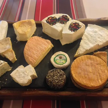 Du Cheval Blanc Logis 2*