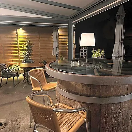 ホテル Logis Restaurant Du Cheval Blanc