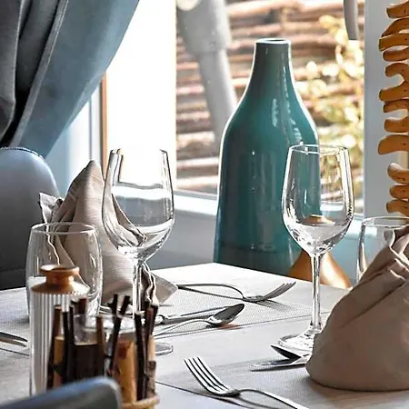 Logis Restaurant Du Cheval Blanc Chamouilley