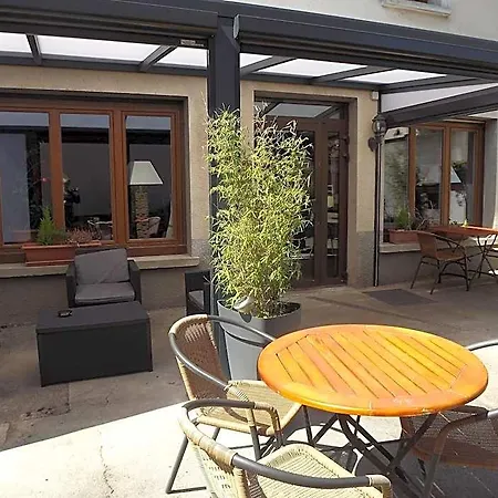 Hotell Logis Restaurant Du Cheval Blanc