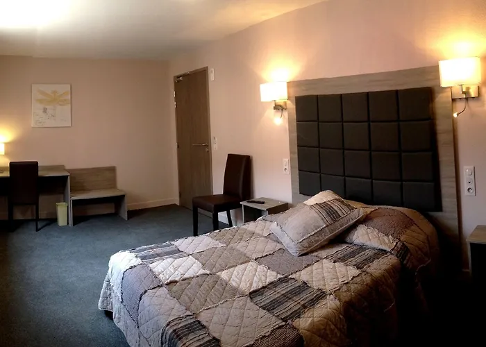 Ξενοδοχείο Logis Restaurant Du Cheval Blanc Chamouilley